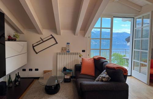 Casa Belvedere - Romantica mansarda vista lago con piscina - Photo 10