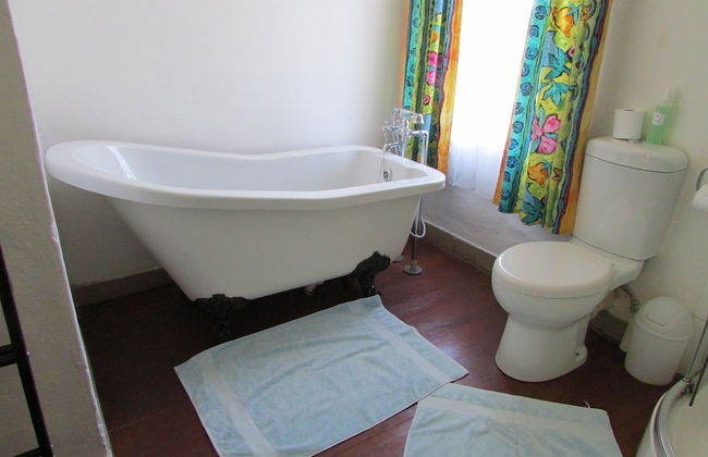 Absolute Leisure Cottages - Photo 36