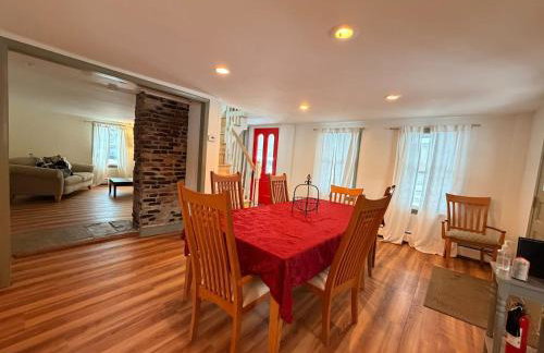 Spacious 4BR Summer Escape Queechy Lake Passes - Foto 8