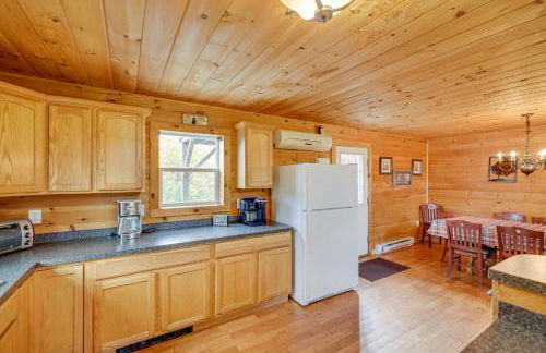 Secluded Retreat near Ski Resorts, Hot Tub, BBQ - Foto 17