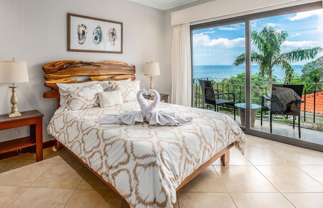 Elegant Oceanview Condo with Spacious Open-Concept Floor Plan and Inviting Beach Design - Foto 10