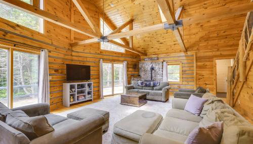 A-Frame Log Home w/ Game Room Near Lake George! - Foto 2