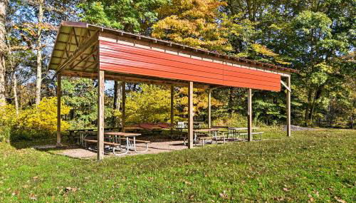 Rural Cabin Hideaway with Fire Pit and Mtn Views! - Foto 5