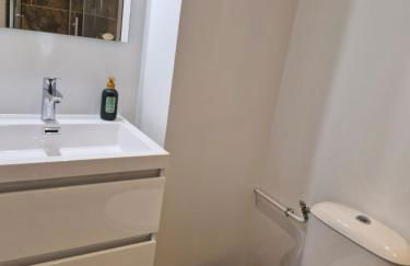 Le Zénith - 3 chambres, 3 salles de bain - 8 pers max - Local à vélos - Réservation à la chambre possible - Foto 18