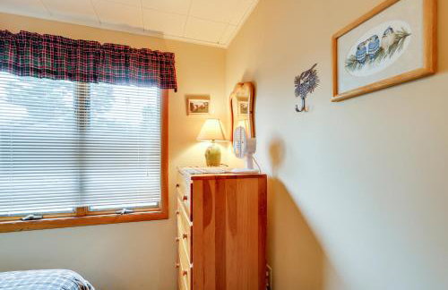 Waterfront Cottage on Lake George with 2 Docks! - Foto 14