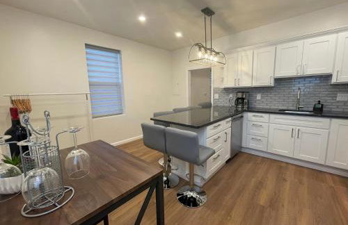 Arctic House- Walk to the Casinos, Outlets & More! - Foto 16