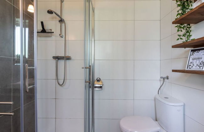 Forest Lodge in Nature With Pond Views - Foto 15