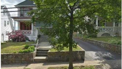 Charming Victorian Home in the Heart of White Plains - Foto 1, Garden view