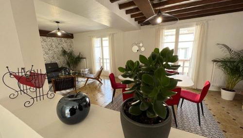 SPACIEUSE MAISON DE VILLE avec garage privé fermé - Foto 2