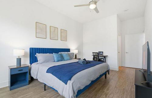 Skyline Retreat - Free Parking, Pool, Balcony - Foto 45