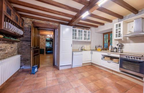 Villa en Asturias con cine, Piscina, BBQ, Juegos, 14 Pax - Foto 17