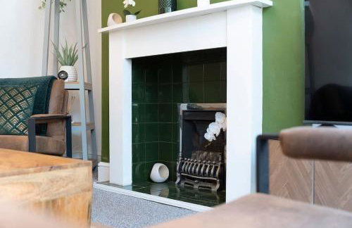 Spacious 4BR on Leafield Rd - Photo 27