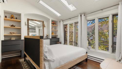 Aspen Stash Pad with Fireplace, Parking, W/D - Foto 5