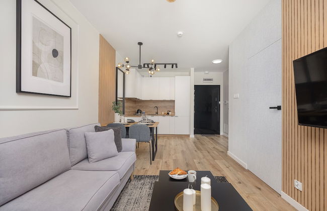 Coast Apartment With Terrace by Renters - Photo 23