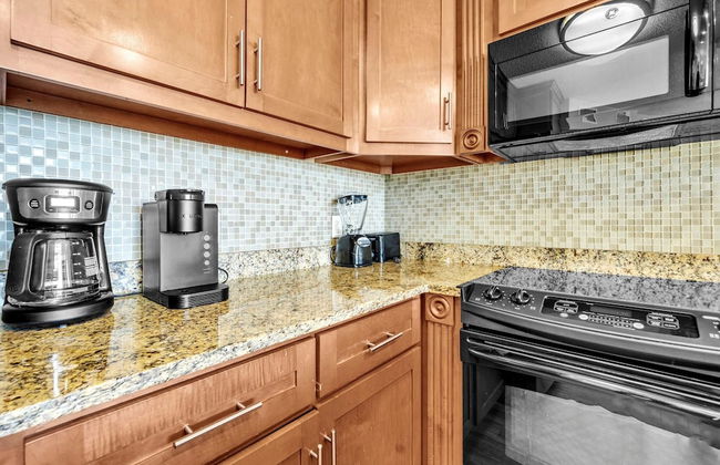 Edgewater Tower 1-305 - Foto 35