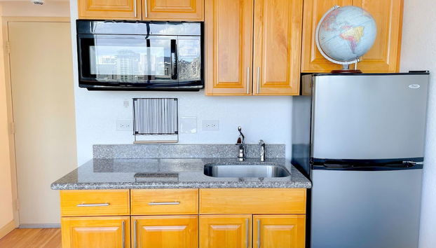 Cozy Hawaiian Monarch Condo by RedAwning - Foto 4, Cocina privada