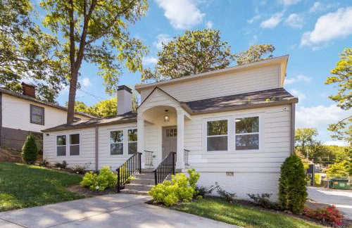 New Home in MidTown- Sleeps 11 For Rent in Atlanta - Foto 43