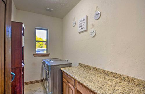 Heated Spa, Fire Pit! 14-Acre Terrell Ranch Escape - Foto 22