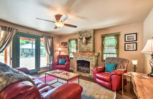 Cozy Home w/ Media Room: Short Walk to Taos Plaza! - Foto 2