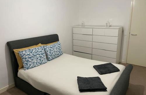 2 Bed-sleeps4-parking-balcony-nearcitycentre - Foto 27