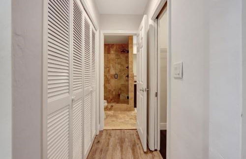 Riviera - Canal Views, Pool, & Work Friendly. - Foto 30