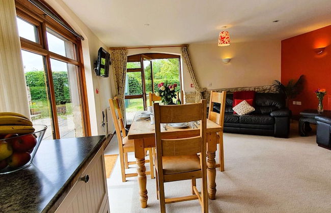 The Victorian Barn self catering holidays with pool & hot tubs - Photo 60