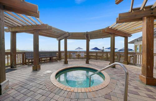 Pelican Beach 1216 - Ocean Front Condo with Shared Pool & Beach Access - Foto 20
