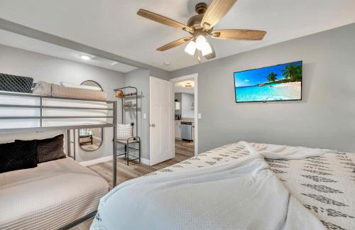 Okoboji BLUEtiful Cottage - Photo 19