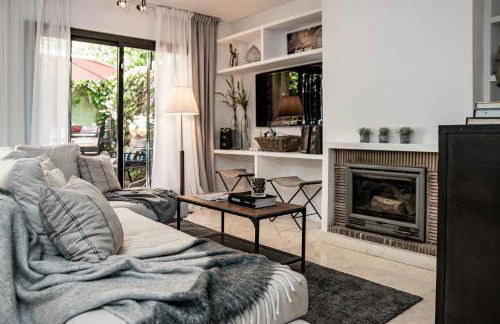 Seaside 3 bedroom Townhouse in San Pedro close to the Beach with private Garden - Photo 6