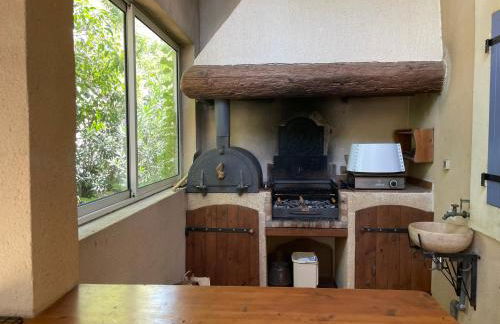 CHARMANT LOGEMENT AVEC PISCINE EN PROVENCE au premier étage d une villa - Foto 15