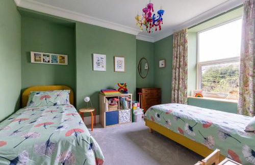 CLIFTON BANK - Characterful & Cosy Home in Buxton, Peak District - Photo 16