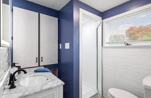 4 Bedroom Pool and Hot Tub Home Near Cleveland - Photo 62