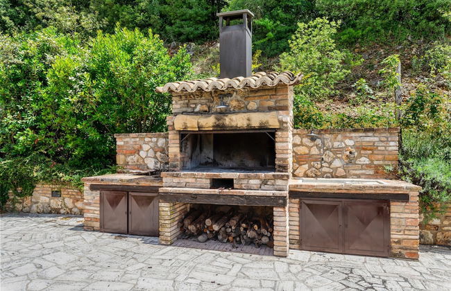 Luxury, Modern Apartment With Pool and Stunning Views - Foto 27