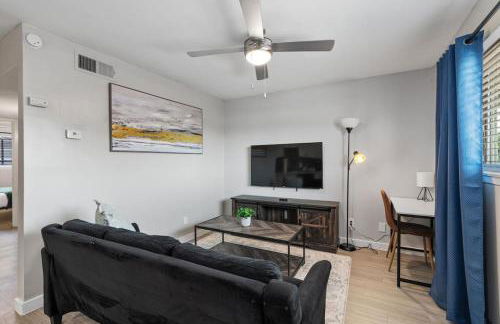 Mins 2 Dwntown - Private Stay - Nestled Austin Pad - Foto 17