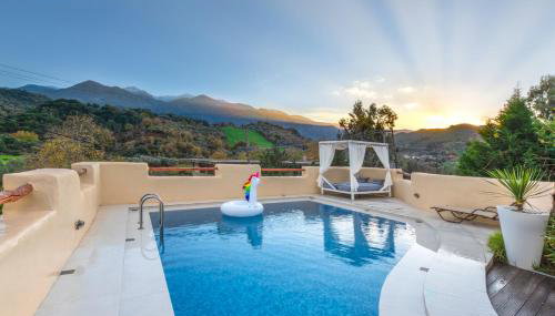 Verekinthos Villas - Pool, Hot Tub, BBQ, Kids Playground, Stunning Mountain Views - Foto 2