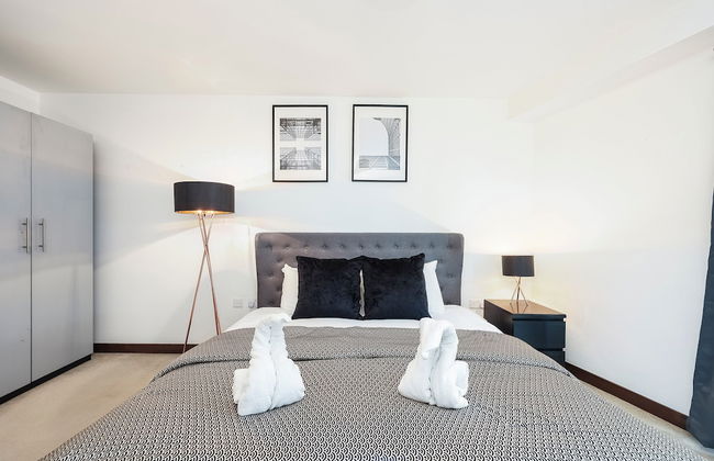 Modern Apartment w/ Balcony by MSS - Photo 1