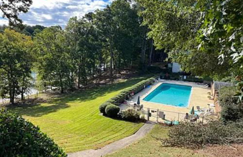 Charming 2-bedroom house with fitness room and AC in welcoming Buford - Foto 18