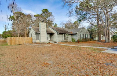 7 Mi to Beach! Wilmington Family Gem with Yard - Foto 23