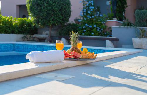 Villa Toni with 5 bedrooms and heated pool - Photo 8