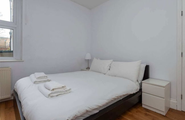 Ground Floor Apartment - Private Garden - Foto 1