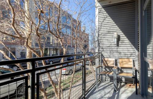 Luxurious Downtown 2 bedroom 2 bath with views 1M - Foto 14