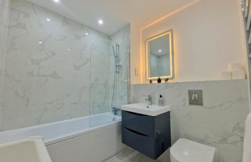The Romford Luxe Haven - Fully Furnished 2BR - Foto 27