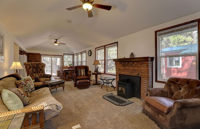 Serene Creek Side Cottage Retreat - Foto 5