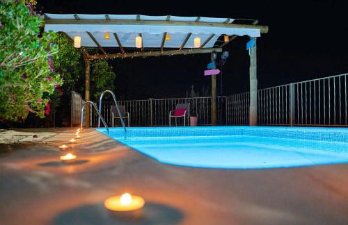 Charming House in Laroya + Jacuzzi - Foto 2