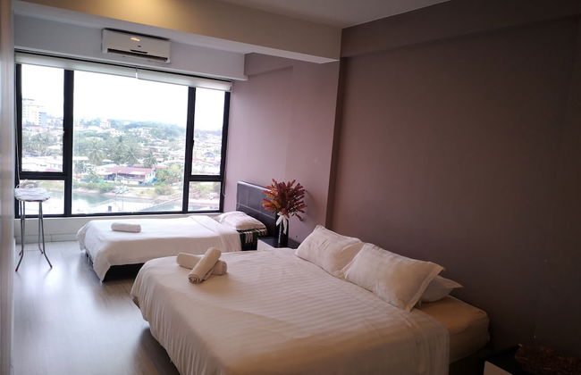 Marina Travellers Suite SKY Karamunsing - Photo 9