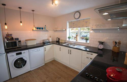 Anglesey Coastal Cottage 200 metres from Beach, Dog and Family Friendly - Foto 10