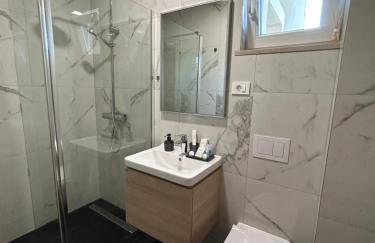 Daphne Luxe Retreat -Sea View-King size bed- - Foto 32