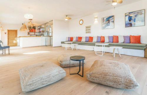 Boutique Beach Villa by Lanzarote Retreats - Private Pool - 1 min walk to Sea Pool - Photo 67