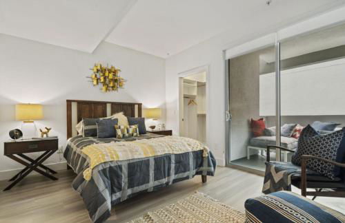 Sunset Duo 2 bedroom Charm with FREE Parking - Foto 15