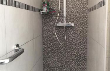 T2 hyper centre bord de Loire Parking - Foto 5